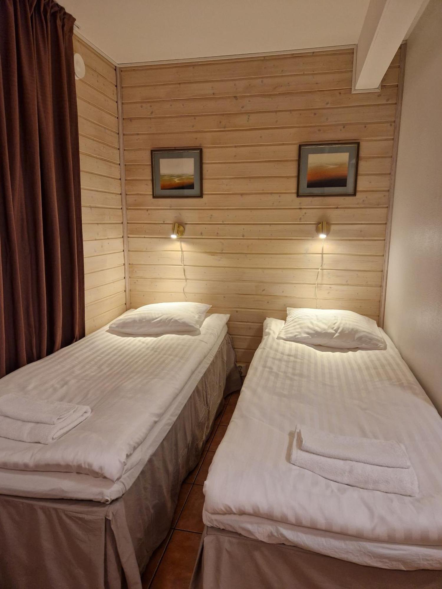 The Sleeping Bear Hotel อีนารี ภายนอก รูปภาพ