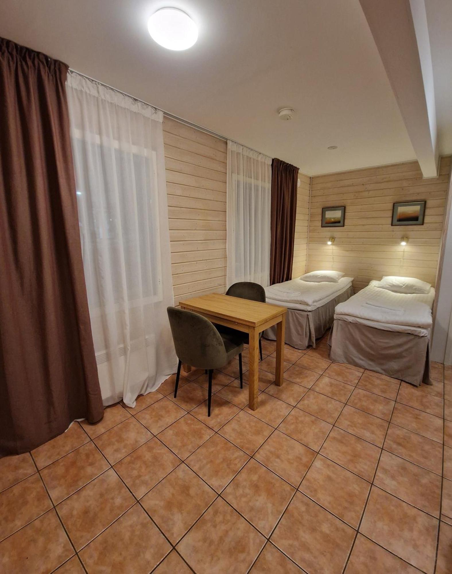 The Sleeping Bear Hotel อีนารี ภายนอก รูปภาพ