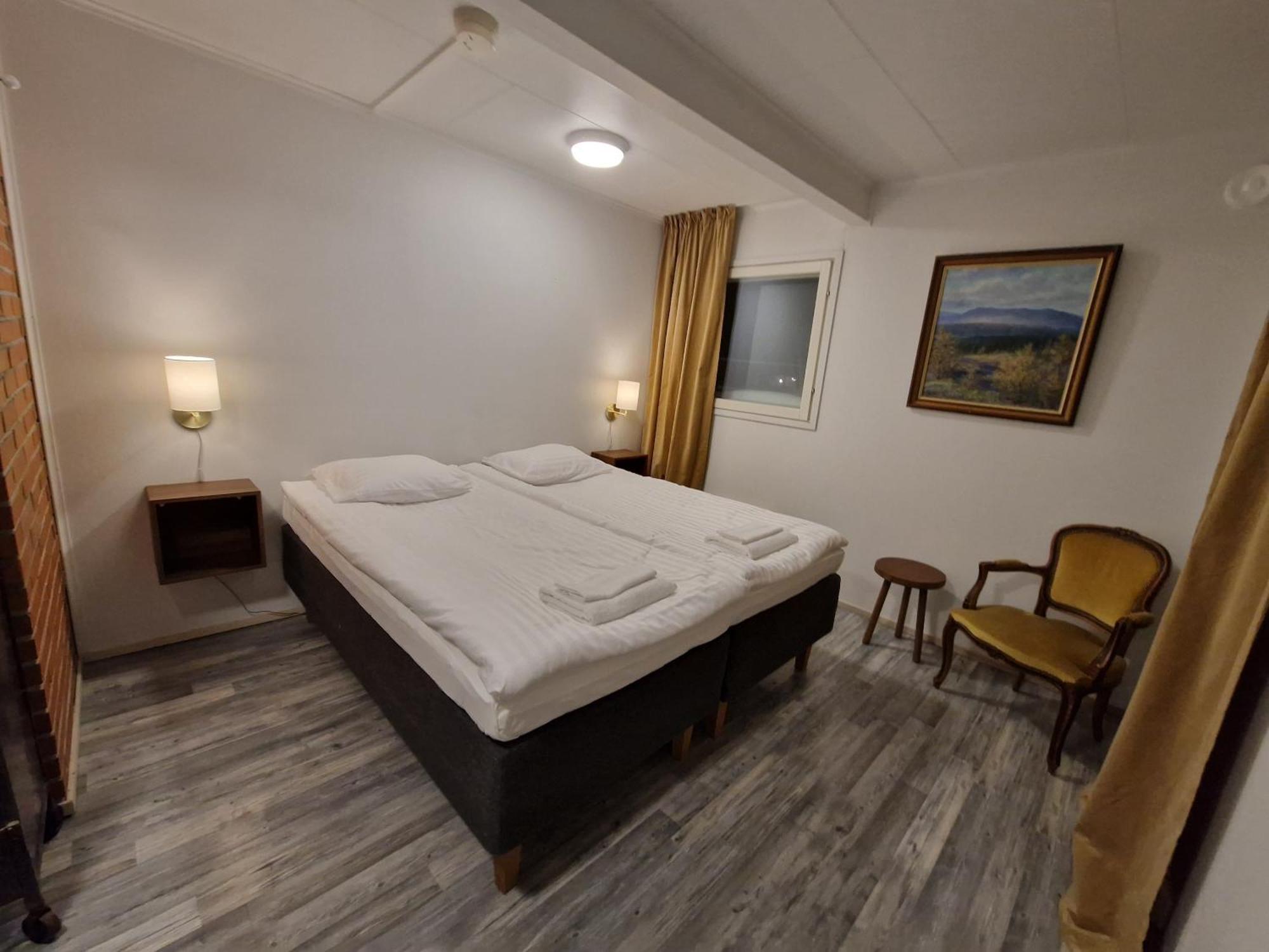 The Sleeping Bear Hotel อีนารี ภายนอก รูปภาพ